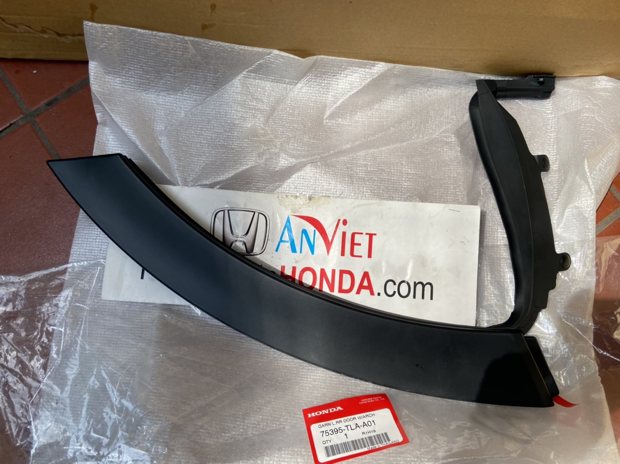 Ốp phồng bánh sau xe Honda CRV 2018 đến 2022